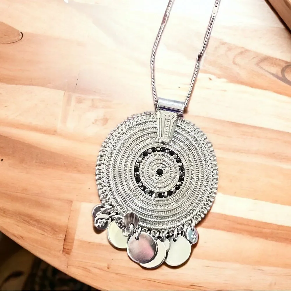 Fashion Jewelry (Set of 2 Necklaces) - Picture 3 of 4